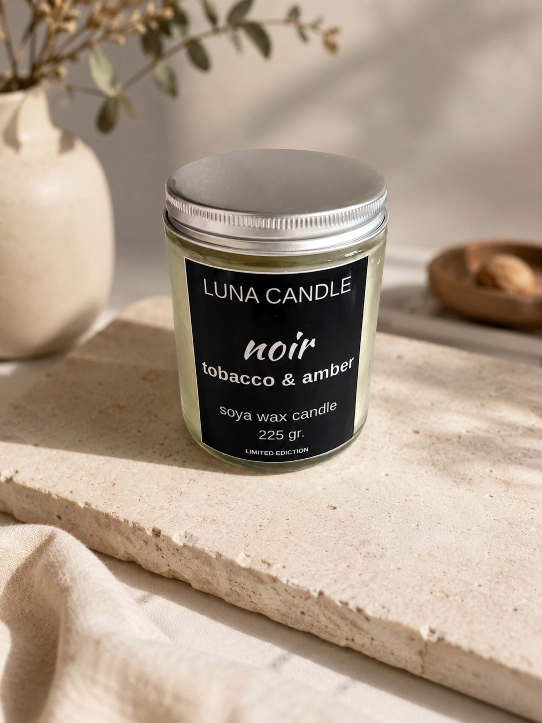 TOBACCO & AMBER  SOYA WAX CANDLE - 225 GR