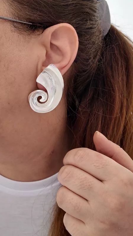 MARKA MODEL PİRİNÇ KÜPE