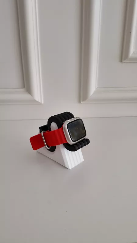 APPLE WATCH SAAT STANDI