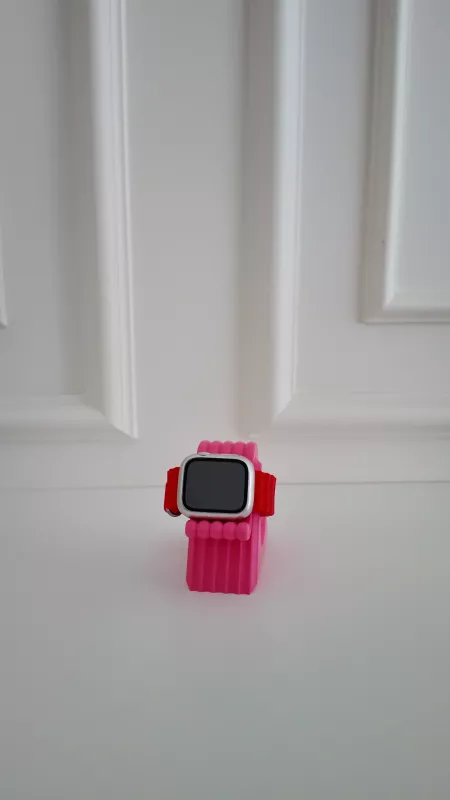 APPLE WATCH SAAT STANDI
