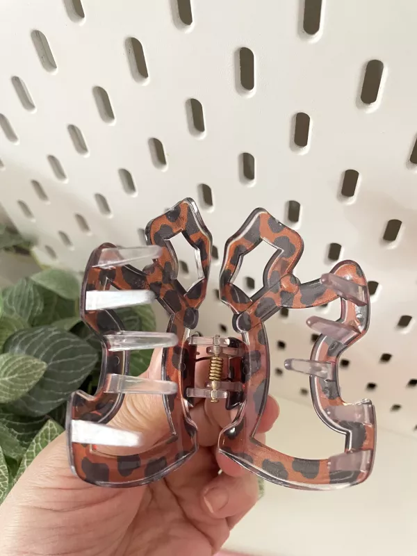 AGATHA LEOPAR KEMİK MANDAL TOKA