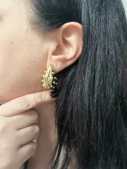 İNCİ DETAYLI DAMLA MODEL ÇELİK KÜPE